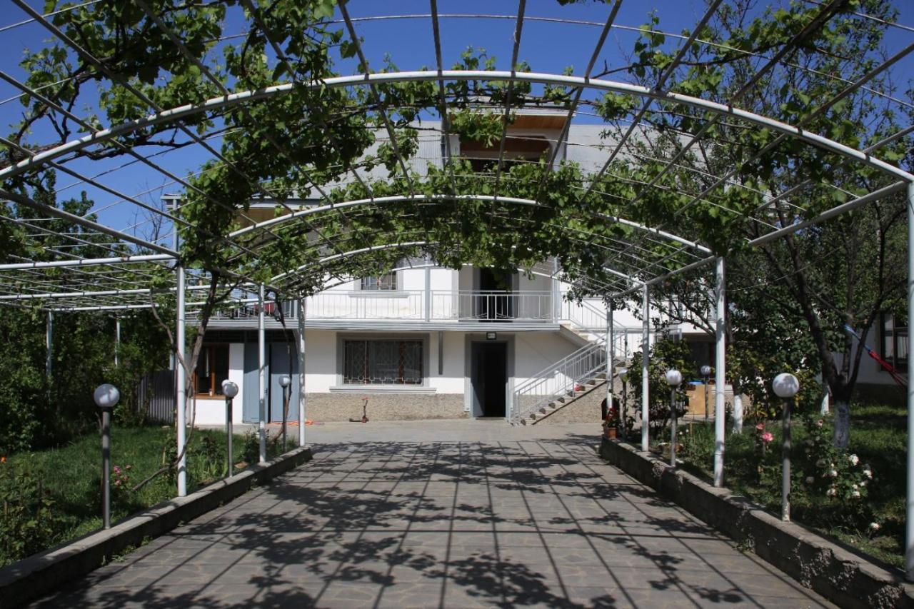 Big House Hotel Tbiliszi Kültér fotó